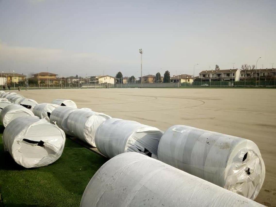 brescia-ghedi-l-inizio-della-posa-del-nuovo-campo-a-11_01
