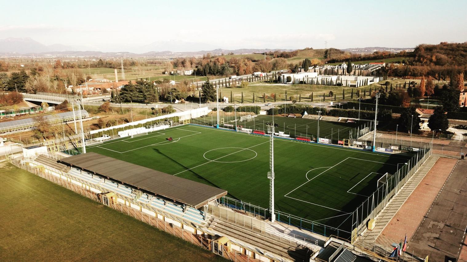 brescia-il-nuovissimo-campo-calcio-di-calcinato_04