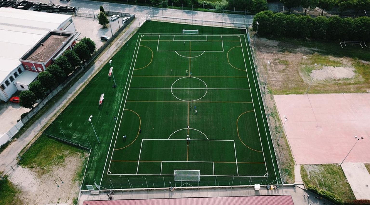remedello-la-consegna-del-campo-polivalente-per-il-calcio-a-7-a-5-firmato-mast-sport_01
