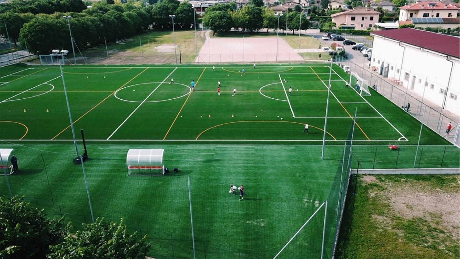 remedello-la-consegna-del-campo-polivalente-per-il-calcio-a-7-a-5-firmato-mast-sport_04