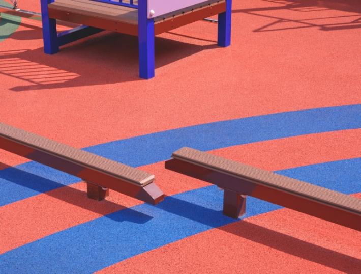 Pavimentazione colata in opera per impianti sportivi